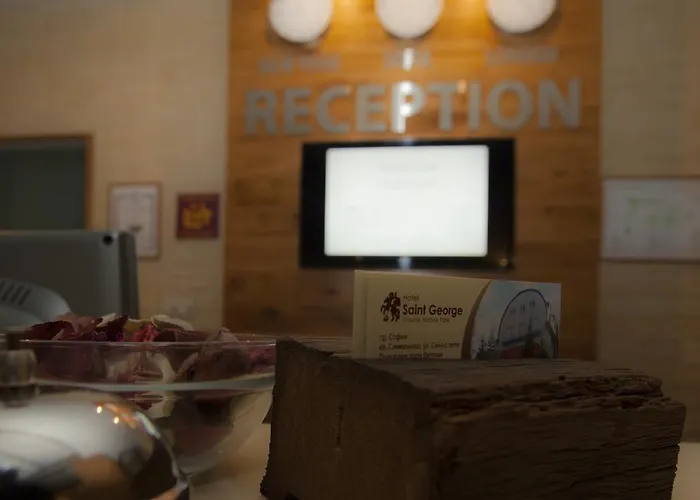 Ξενοδοχείο Family Saint George 3*